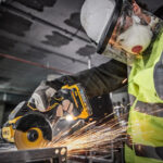 DEWALT DCS438N-XJ 18V 76MM CUT OFF TOOL - Image 3